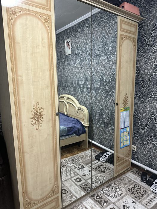 Спальний гарнитур