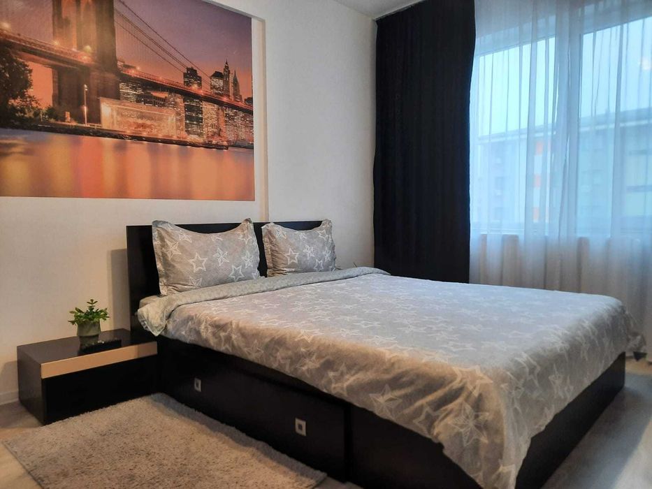 Cazare apartament 2 camere Militari decomandat