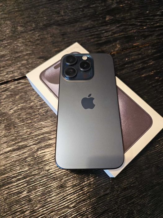 Vand Iphone 15 PRO 256gb Neverlocked, Blue Titanium