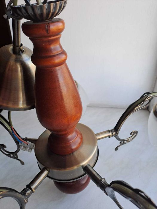 Продам люстру 5-ти рожковую