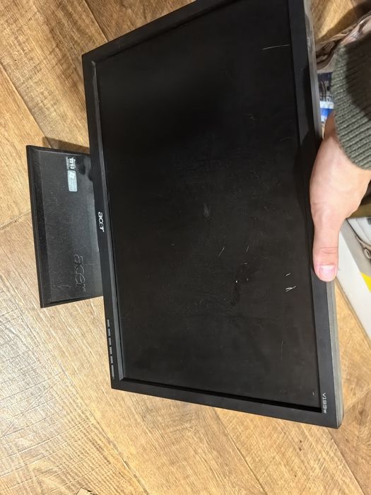 Продам пк + 2 монитора , колонки , клавиатура и мышь