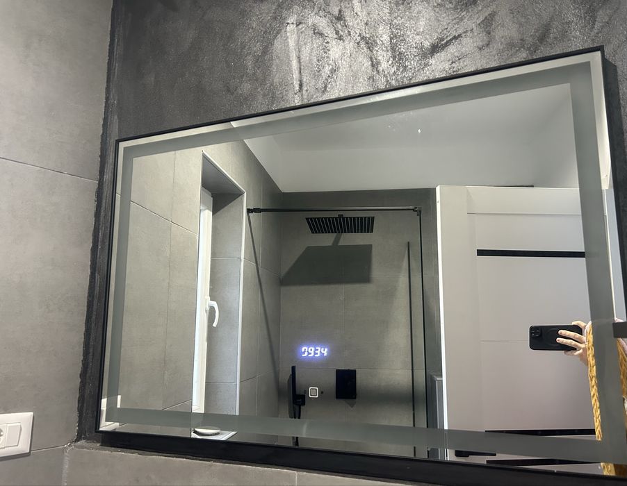 oglinda cu led pentru baie