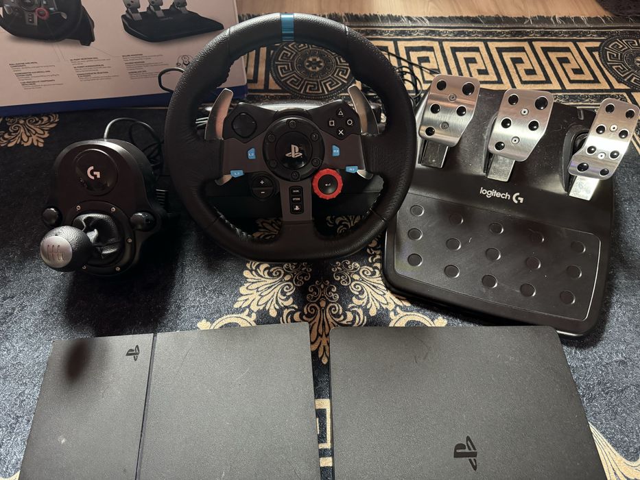 Volan Logitech G29 si Playstation 4