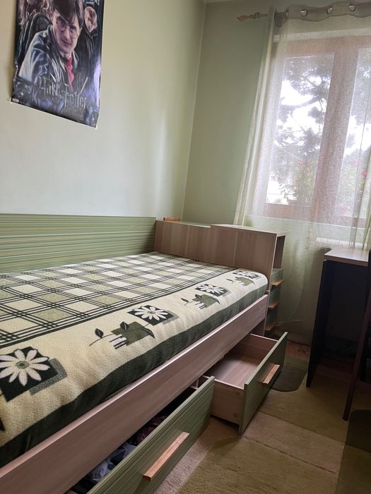 Продава се обзавеждане от стая