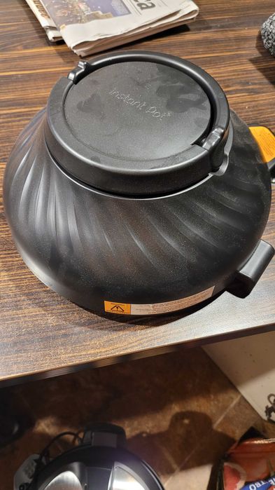 Instant Pot DUO CRISP  AIR FRYER мултикукър еър фрайър- нов- 8 литра