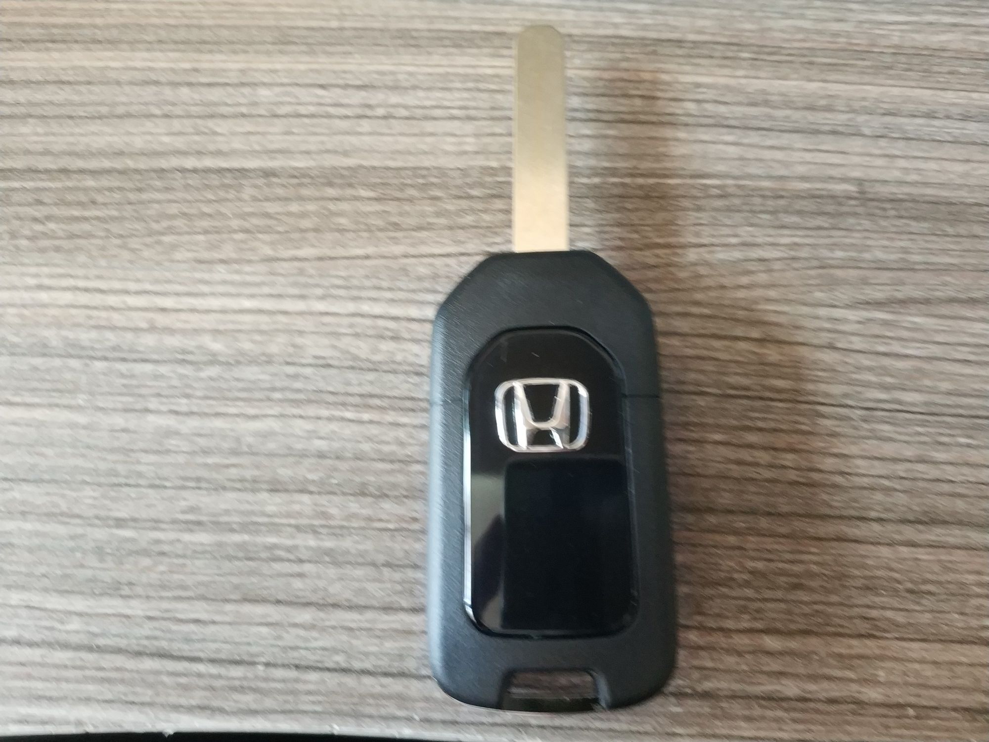Конвертираща кутиика с 2 бутона,от не сгъваем към сгъваем ключ Honda