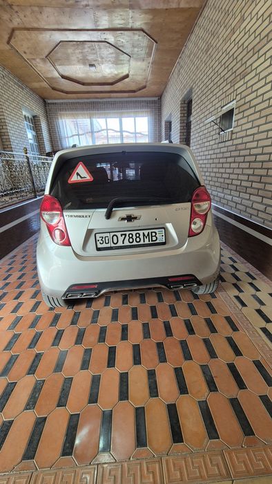 Spark mashinasi sotiladi