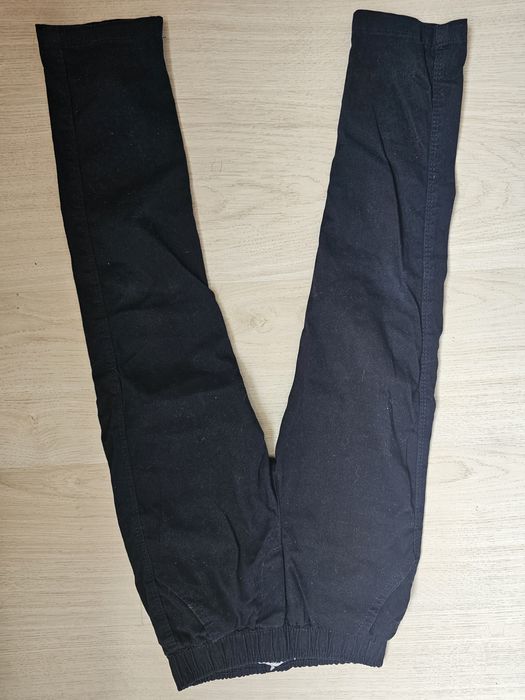 Продам школьные брюки