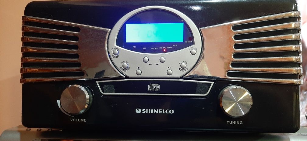 Vand pick-up  , cd , usb,radio, aux Shinelko