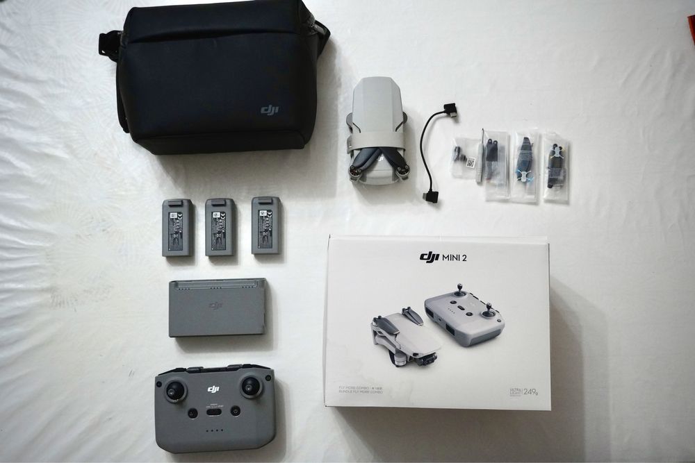Дрон Dji mini 2 fly more combo без дрона