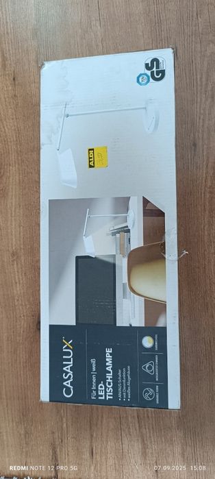 Lampa LED de birou reglabilă – Nouă