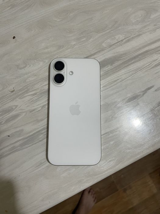 Iphone 16 с гарантией , коробкой