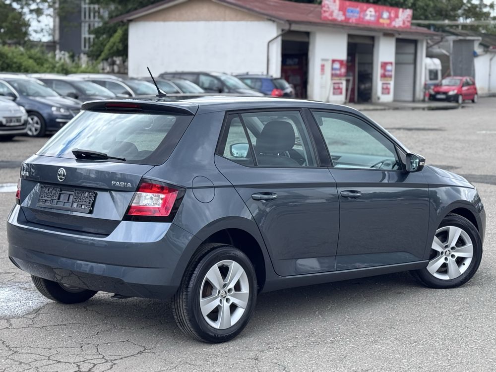 Skoda Fabia/ An 2015/ motor 1.4/ NAVi/BT / USB/Distronic /EURO 6