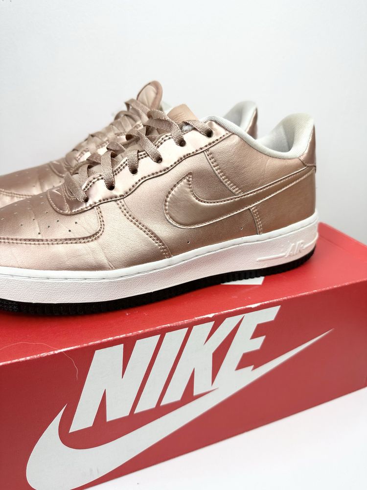 Nike Air Force 1 Rose gold(40 )25см. Маратонки