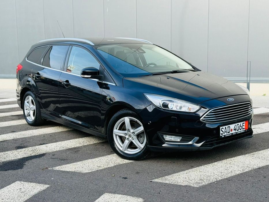 Ford Focus 1.5Benzina/Full-Full-Full-Full