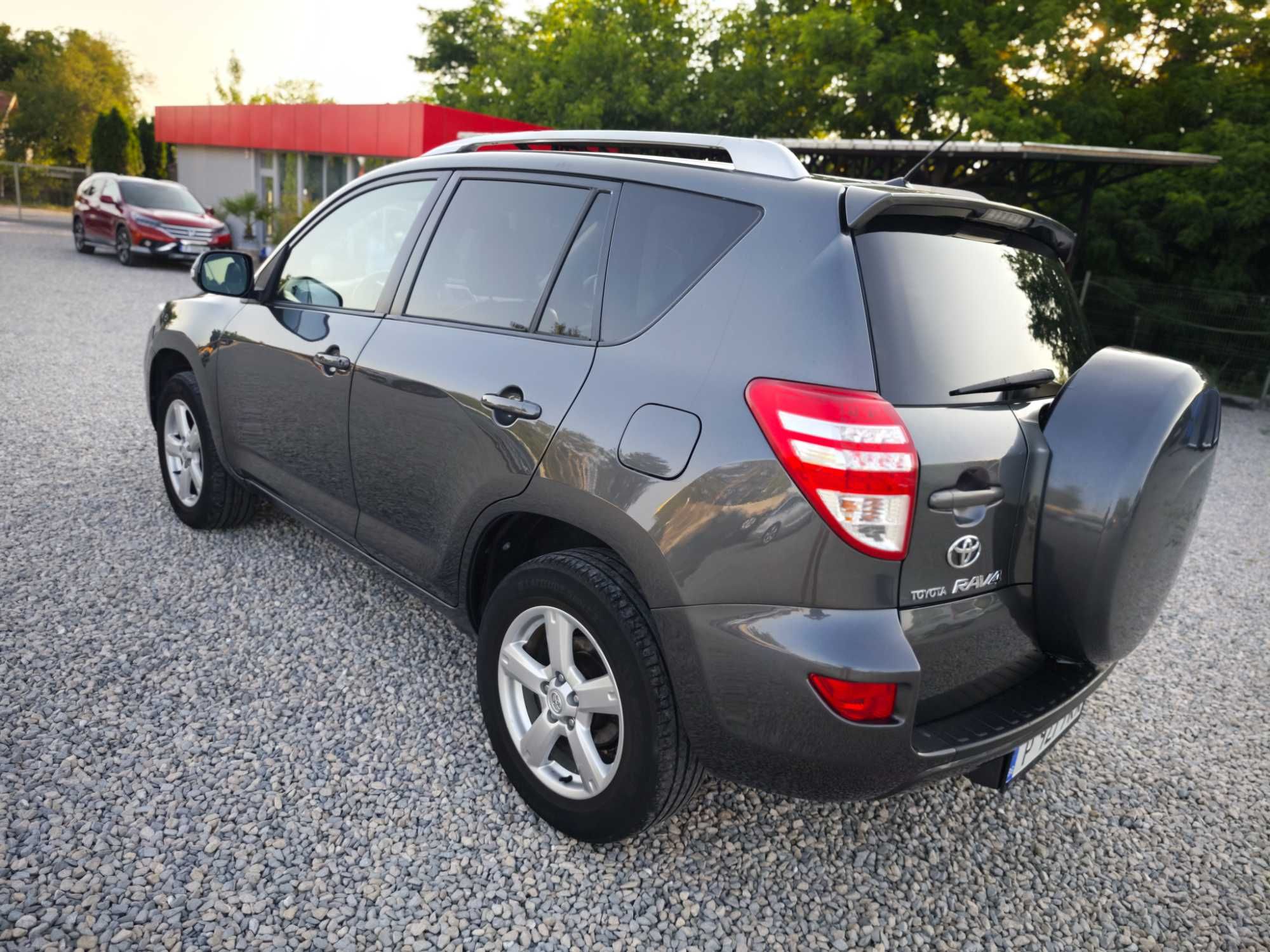 ПОДАРЪК ЗИМНИ ГУМИ/ВС платено/Обслужен/Нов съединител Rav4