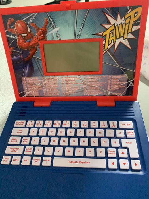 vand laptop interactiv copii