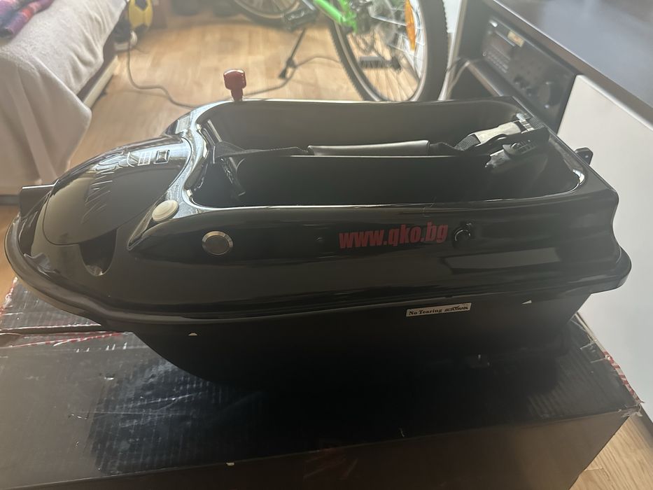 Лодка за захранка Boatman Actor Plus и сонар