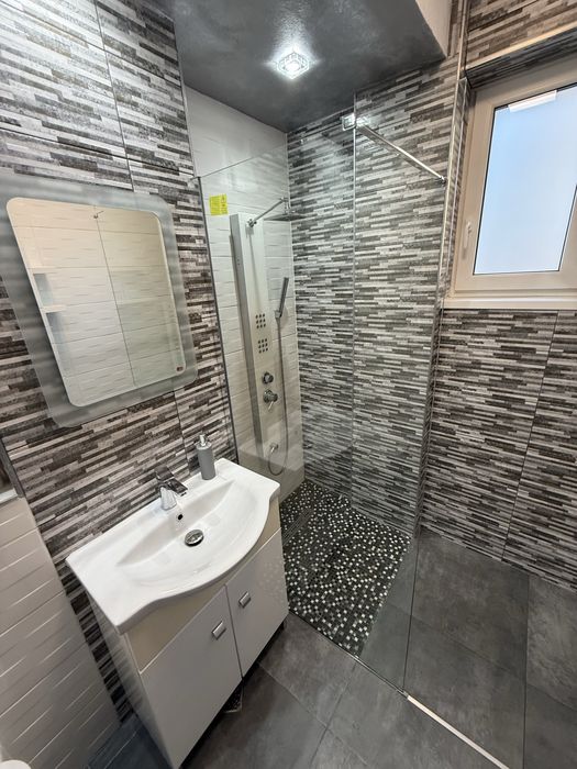 Apartament 3 camere decomandate si parcare subterana Turnisor