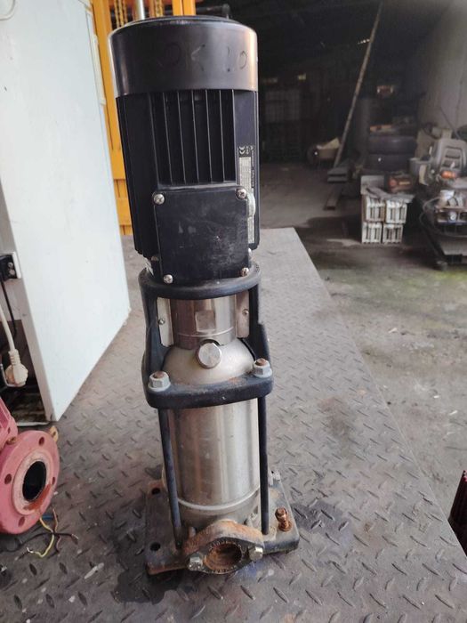 Vând pompă GRUNDFOS CRI 5   1,1 KW