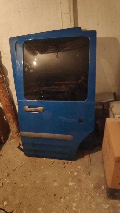 Vand usi Ford Tourneo Connect 2007