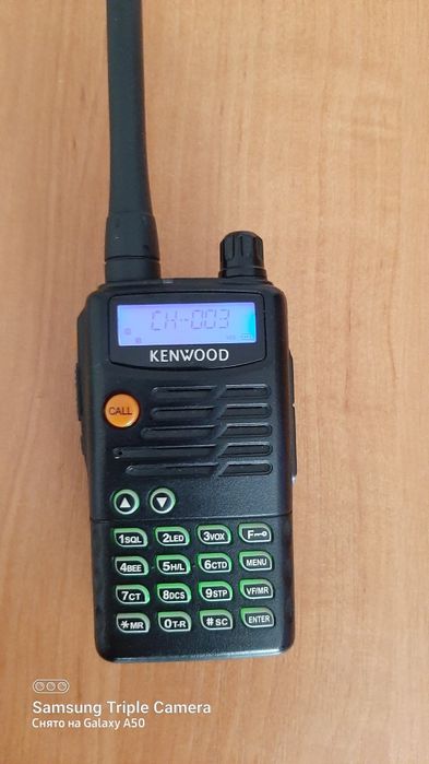 Продам рацию Kenwood