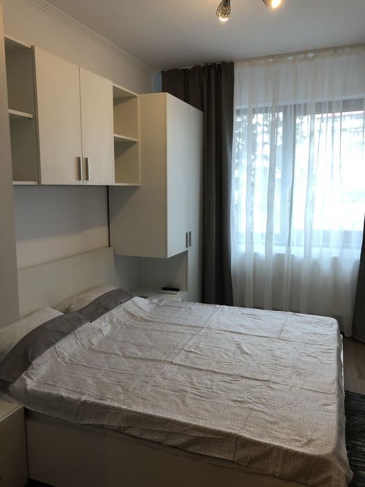 Inchiriez apartament