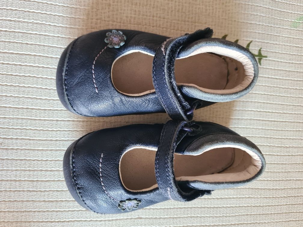 2 чифта детски обувки Clarks, естествена кожа, номер 20½ и 21