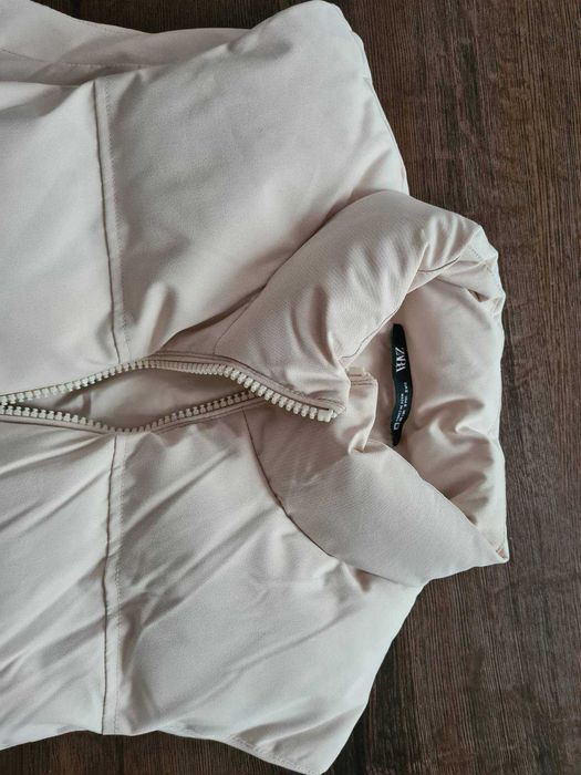 Мъжки бежов елек ZARA