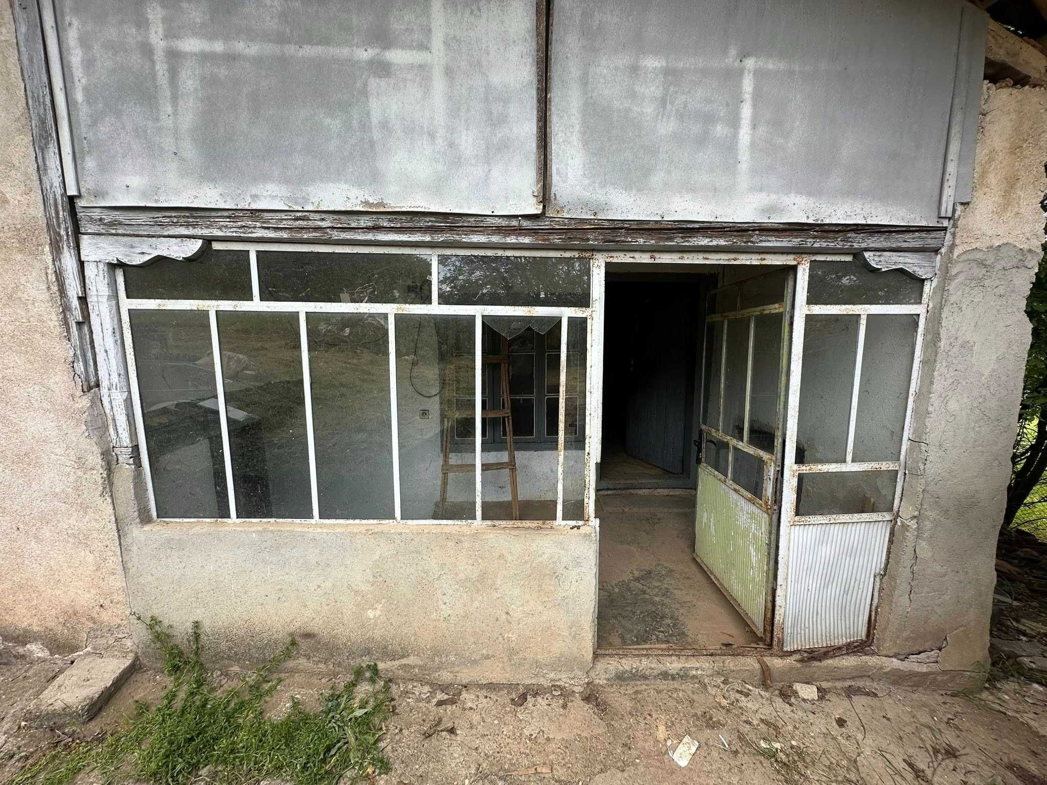 къща 85кв / парцел 2168кв / в с. Калипетрово, ул. ”Круша Планина” 26,