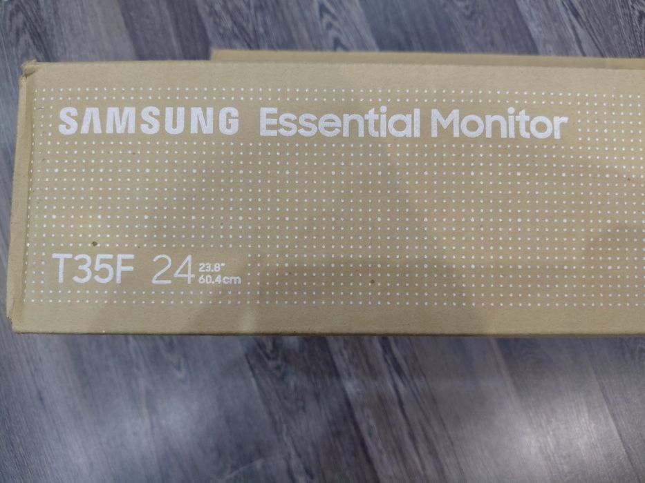 Монитор Samsung Essential monitor T35F