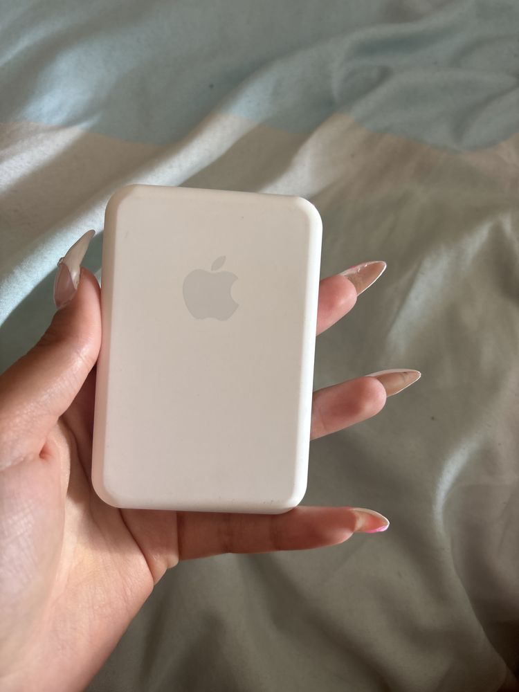 Оригинална Magsafe преносима батерия на Apple