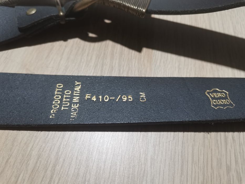 Curea piele. damă . Italia. 95 cm