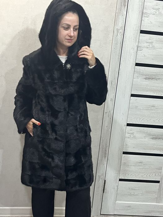 Продаб норковую шубу