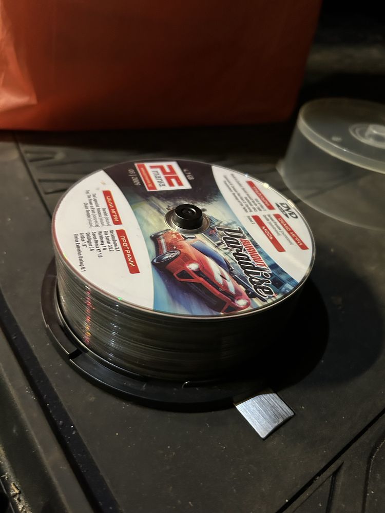 Продавам дискове от списание PC Mania