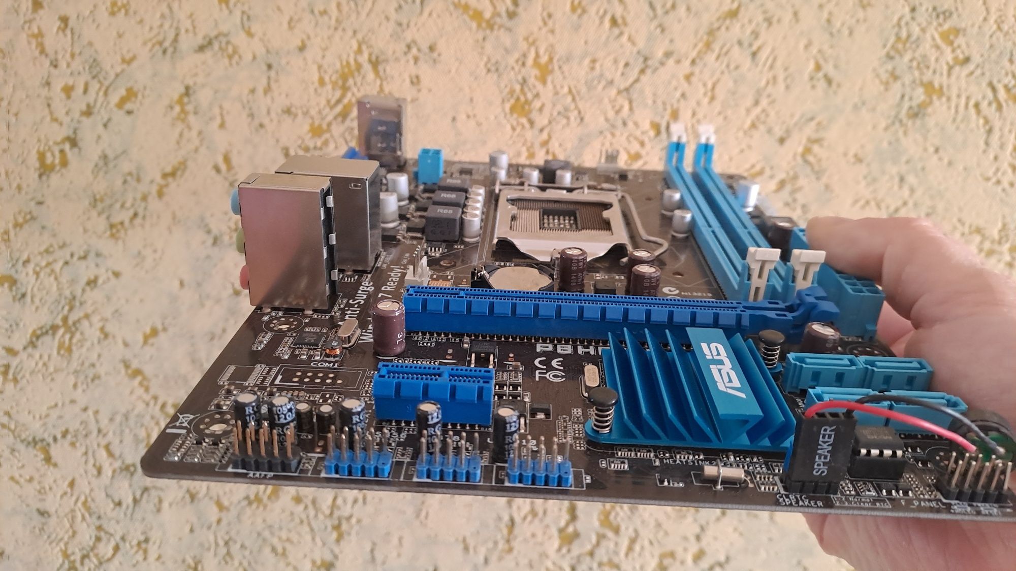 Материнская плата LGA 1155 Asus *