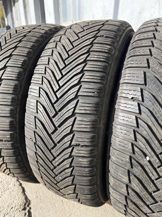 4 бр. зимни гуми 215/60/16 Michelin A6 5,5-6,5 mm DOT 1218
