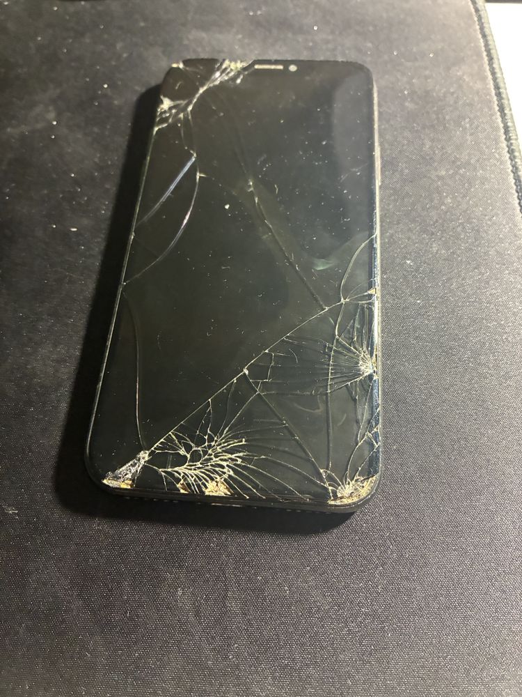 iPhone X pentru piese .