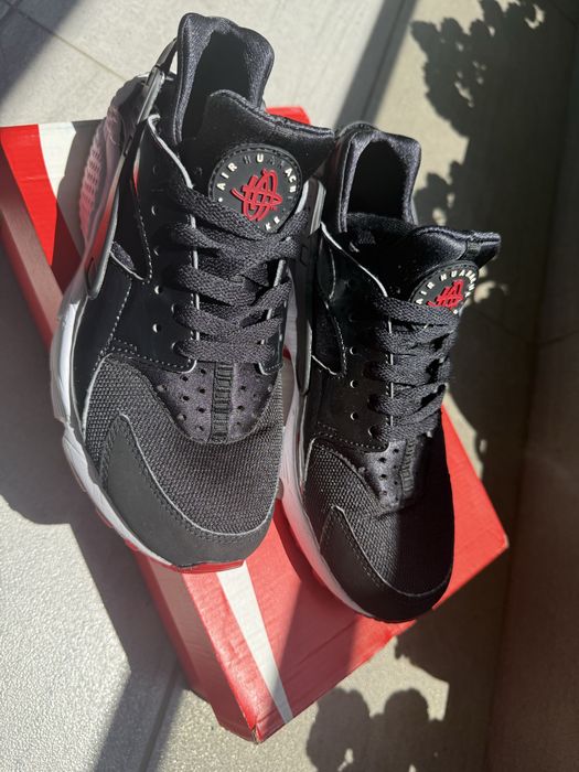 NIKE Pantofi Sport Air Huarache marime 40 unisex