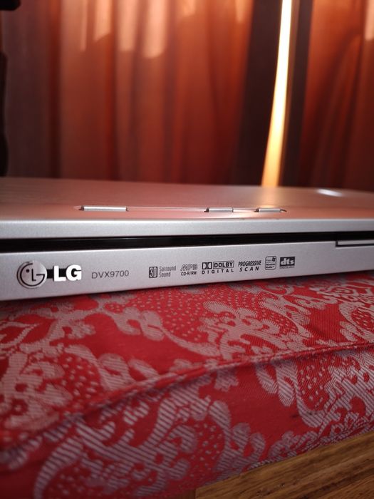 dvd player LG dvx9700