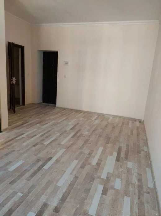 Продается 1 комнатная квартира, Район Янги Хаёт 3 а, метро, 0837