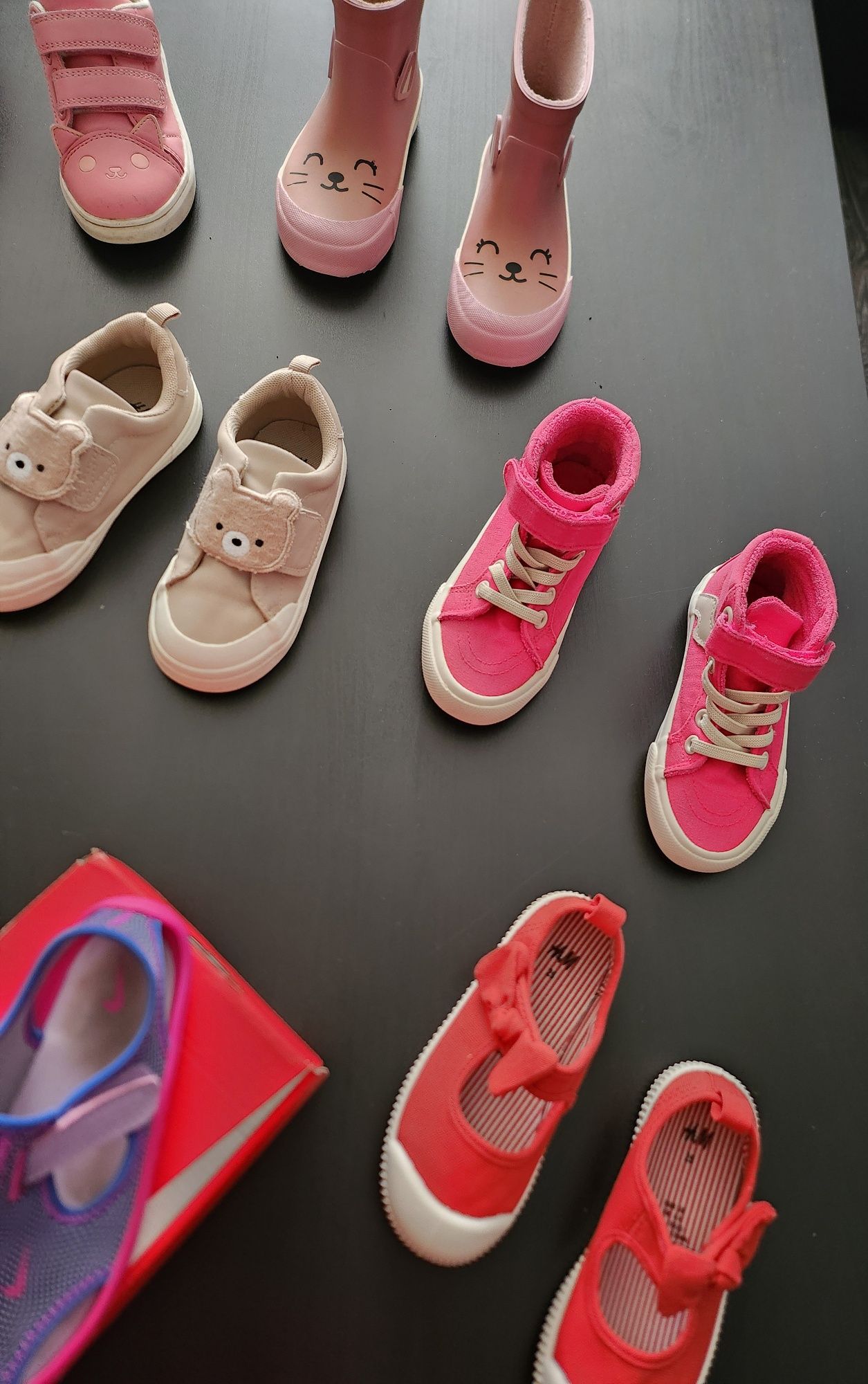 Обувки, маратонки 24 и 25 номер h&m, benetton