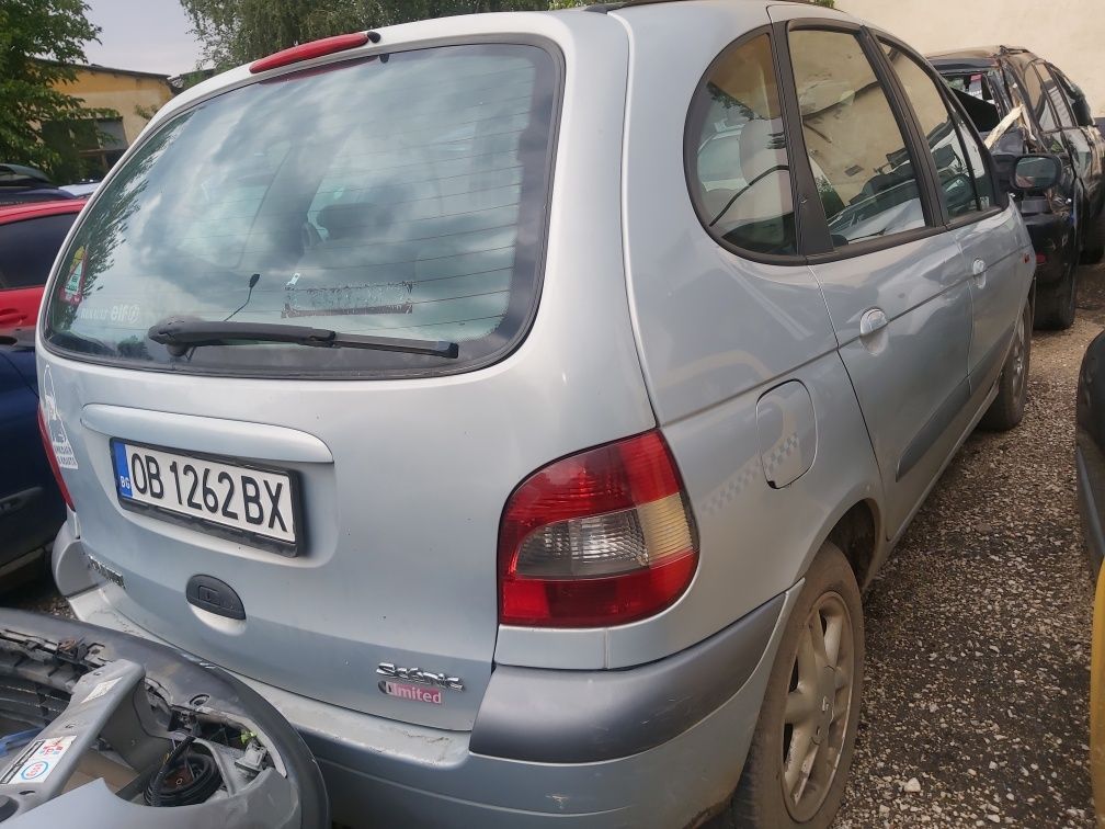 Рено Сценик 1.9 dci 2002 година.