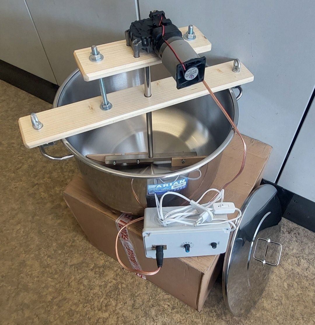 Mixer pe oală de inox pentru gemuri și zacuscă