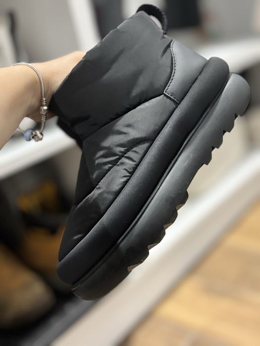 Дамски апрески UGG