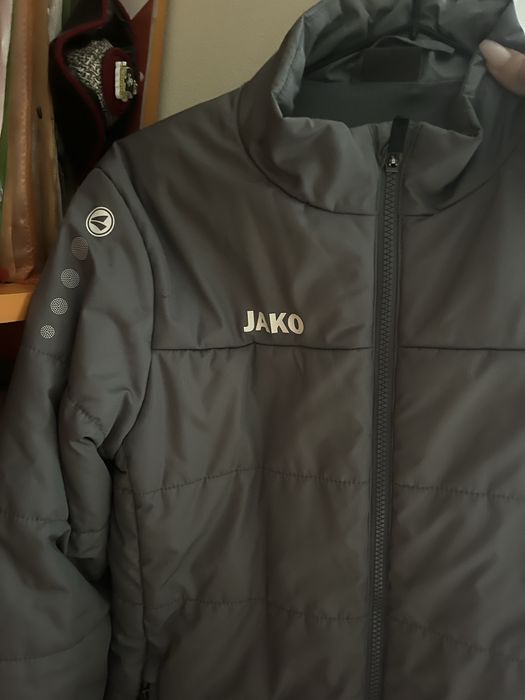 Чисто ново спортно детско яке Jako