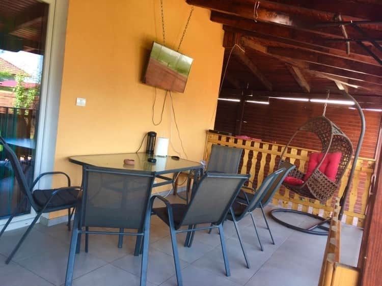 Proprietar,vând casă individuală pe parter, mobilată -Mosnita