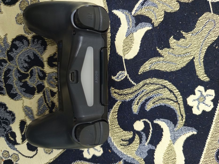 Геймпад Playstation 4 Dualshock 4 подробно в описаний