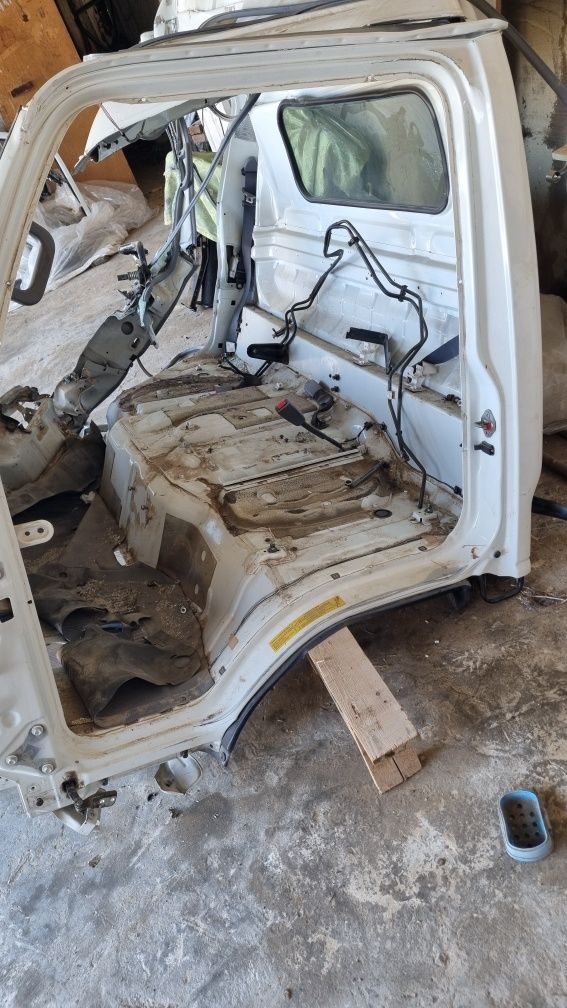 Isuzu kabina NQR  Исузу кабина 5T