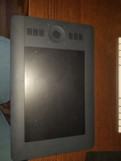 Tableta wacom intuos pro s